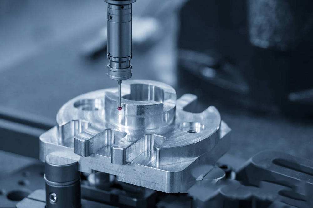 精密五金的 “透视之眼”：蔡司三坐标与基恩士闪测仪